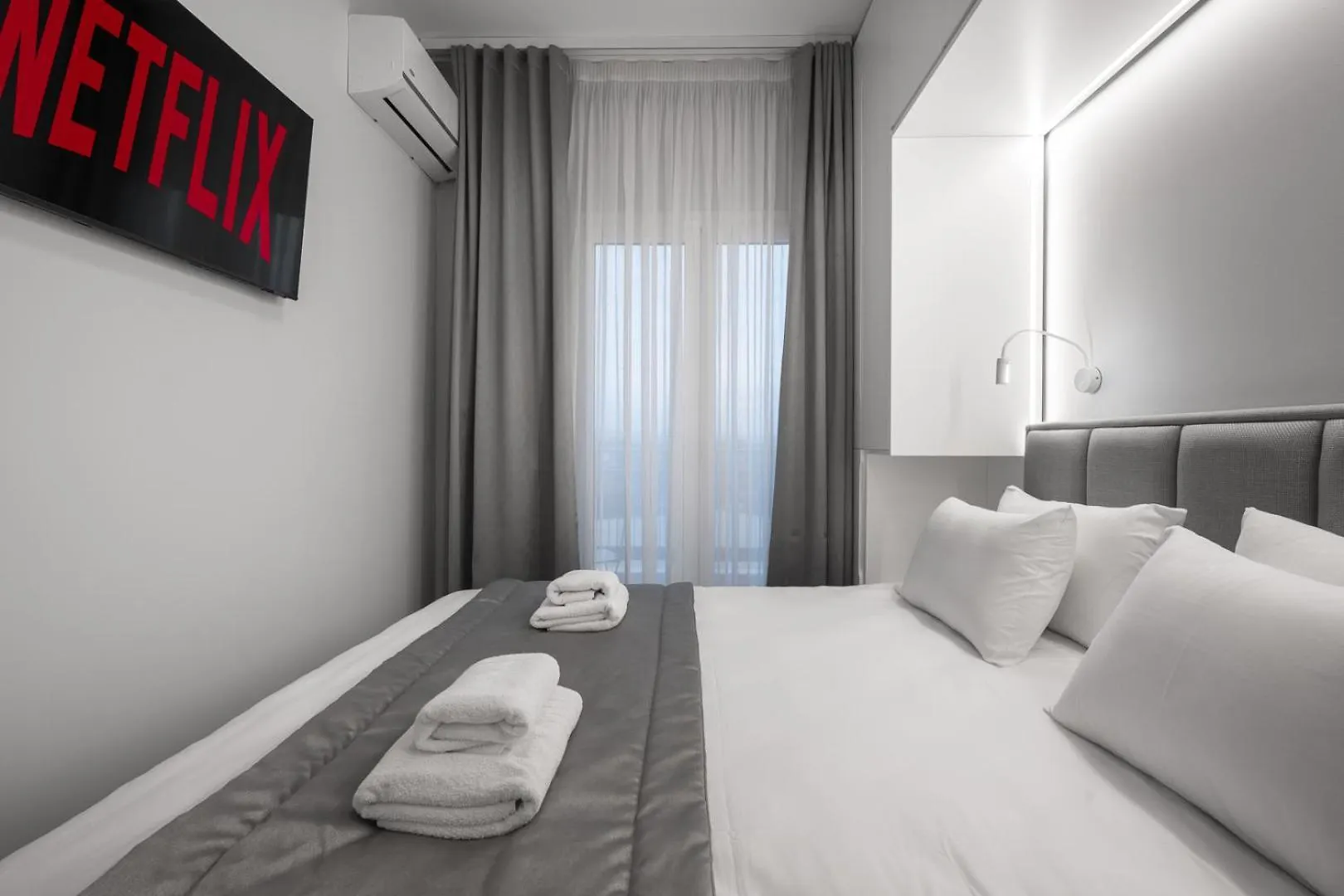 #Luxlikehome Elite Suite سالونيك